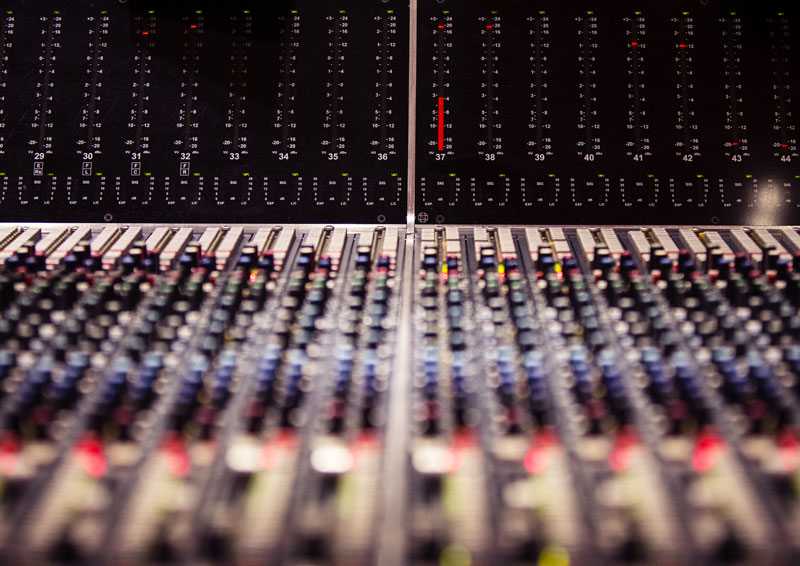 Abbey-Road-studio-mixer